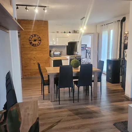 Maison De Vacances Au Coeur De La Cerdagne Angoustrine Esterno foto